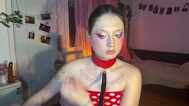 Jenny darling love online show from 05/06/26, 06:12
