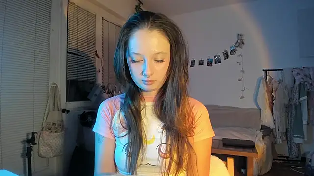 Snapshot of Jenny_darling_love chatting on 10/30/25, 06:38 Jenny darling love online show from 10/30/25, 06:38