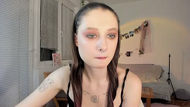 Snapshot of Jenny_darling_love chatting on 01/25/25, 07:18 Jenny darling love online show from 01/25/25, 07:18