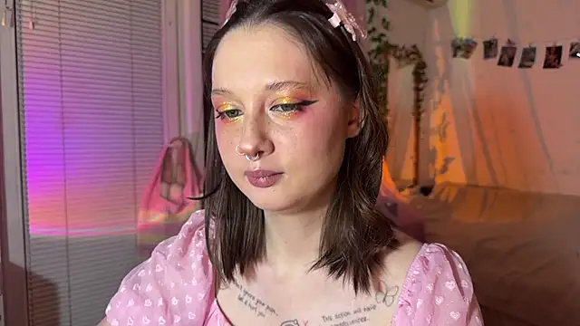 Snapshot of Jenny_darling_love chatting on 07/10/26, 07:14 Jenny darling love online show from 07/10/26, 07:14