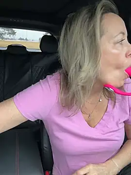 Cherry-red-xo online show from 02/19/26, 05:54