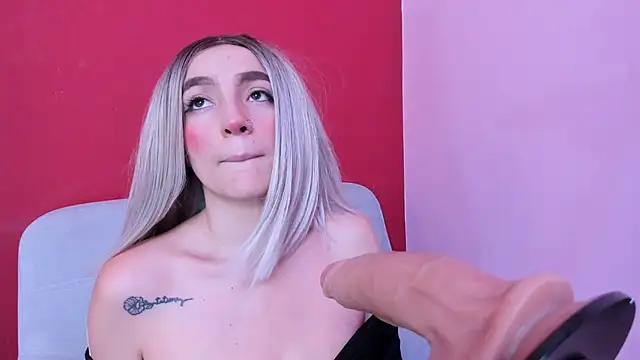 Snapshot of Kate_bunny_ chatting on 01/18/26, 11:02 Kate bunny online show from 01/18/26, 11:02