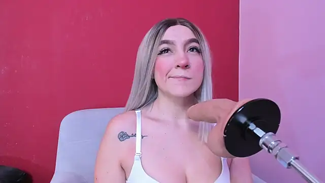 Snapshot of Kate_bunny_ chatting on 02/27/26, 12:27 Kate bunny online show from 02/27/26, 12:27