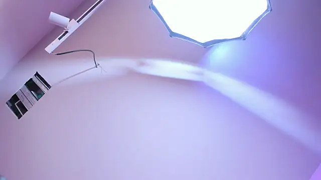 Kate bunny  online show from 04/04/26, 11:17