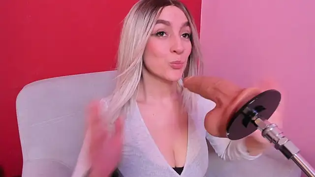 Snapshot of Kate_bunny_ chatting on 01/10/26, 12:00 Kate bunny online show from 01/10/26, 12:00