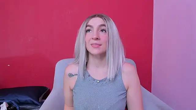 Snapshot of Kate_bunny_ chatting on 02/18/26, 12:12 Kate bunny online show from 02/18/26, 12:12