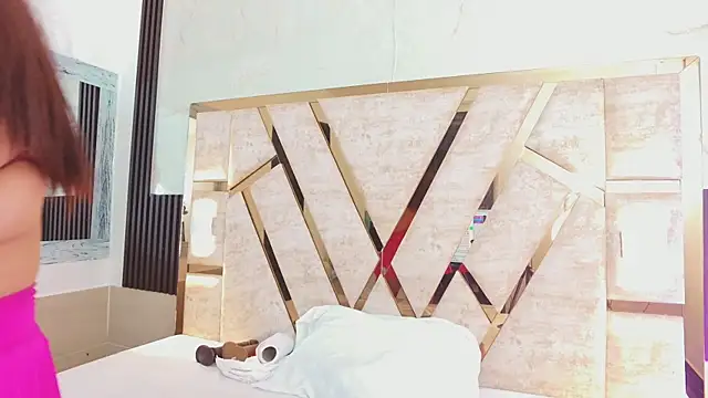 molly sweetee online show from 10/15/25, 01:37