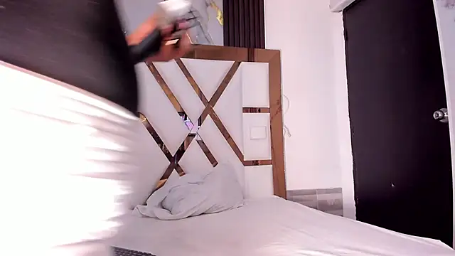 molly sweetee online show from 03/29/26, 01:40