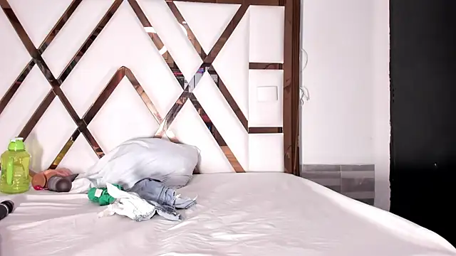 molly sweetee online show from 04/08/26, 01:40