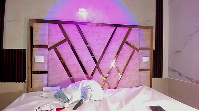 molly sweetee online show from 12/05/25, 01:49