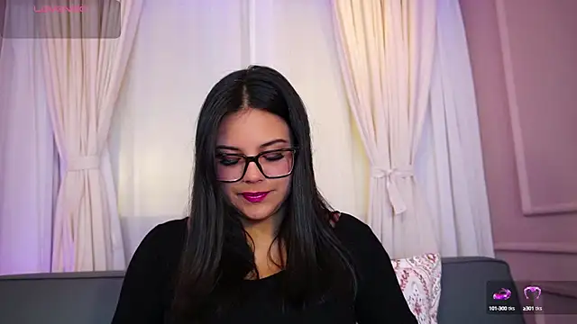 Snapshot of Sophia_wilsonn_ chatting on 09/14/25, 08:26 Sophia wilsonn online show from 09/14/25, 08:26