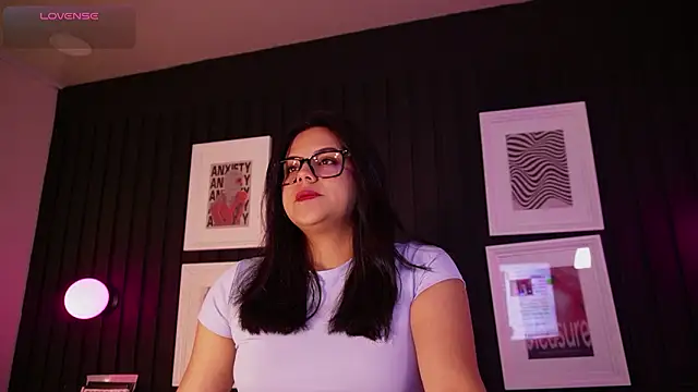 Sophia wilsonn  online show from 03/26/26, 10:57