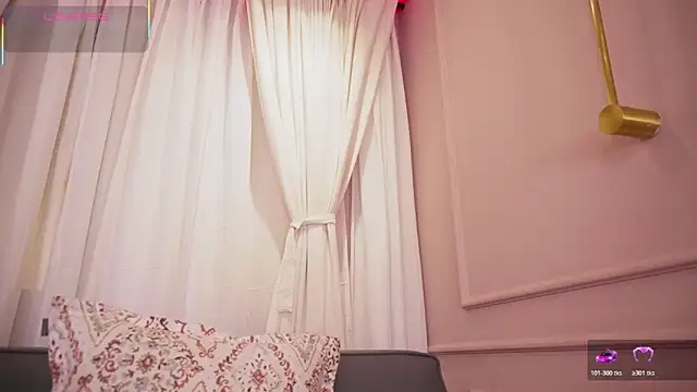 Snapshot of Sophia_wilsonn_ chatting on 10/28/25, 11:09 Sophia wilsonn online show from 10/28/25, 11:09