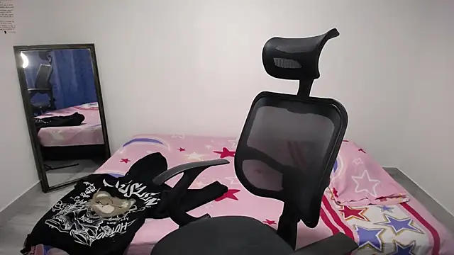 present the magic online show from 11/11/25, 05:13