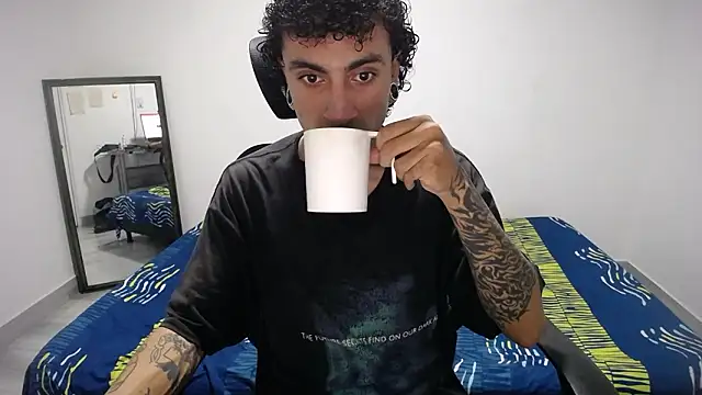 present the magic online show from 03/26/26, 05:39