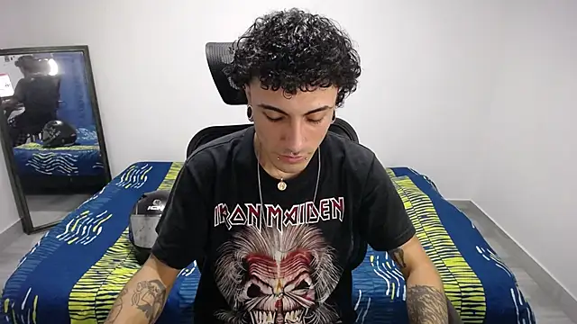 present the magic online show from 10/31/25, 10:49