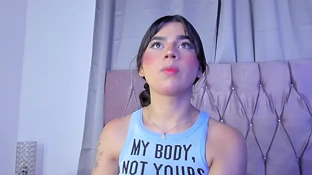 Ashley piinkk  online show from 02/25/25, 10:59