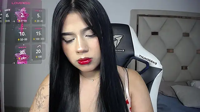 Ashley piinkk  online show from 07/18/26, 05:27