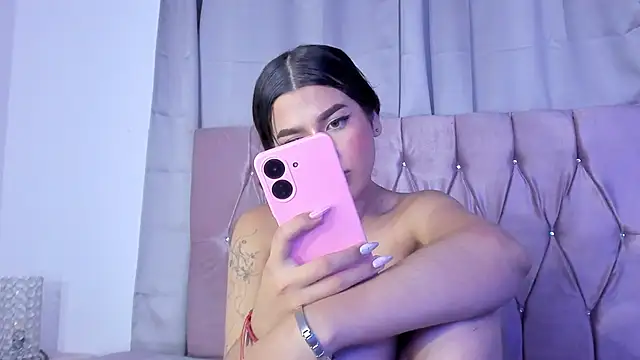 Ashley piinkk  online show from 03/16/25, 09:27