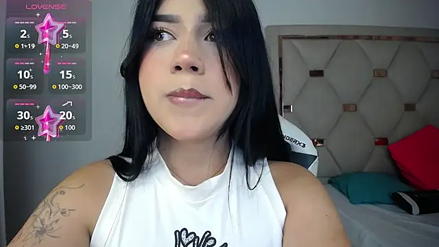 Ashley piinkk  online show from 06/16/26, 04:01