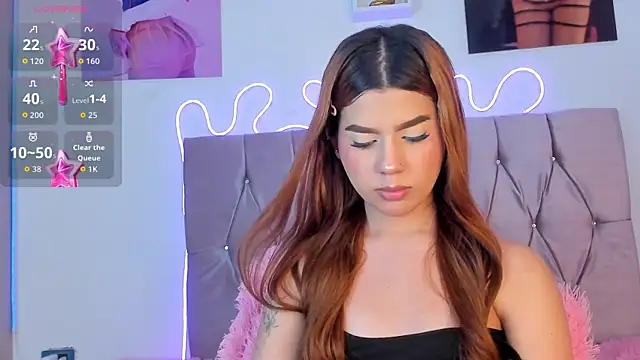 Ashley piinkk  online show from 09/23/25, 12:01