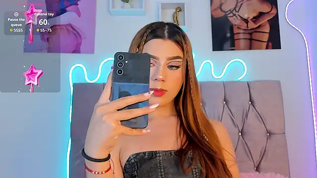 Ashley piinkk  online show from 09/26/25, 12:12