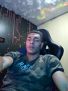 Snapshot of Jhonyblack_1 chatting on 11/28/25, 05:24 Jhonyblack 1 online show from 11/28/25, 05:24