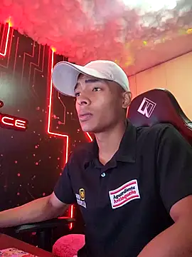 Snapshot of Jhonyblack_1 chatting on 12/18/25, 04:11 Jhonyblack 1 online show from 12/18/25, 04:11