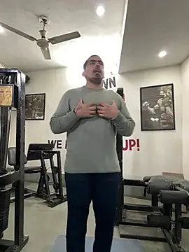 shivani0999 online show from 01/14/26, 12:47