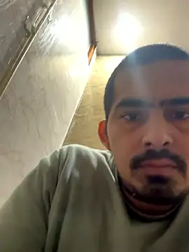 shivani0999 online show from 01/12/26, 11:42