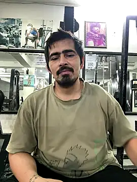 shivani0999 online show from 09/12/25, 12:11