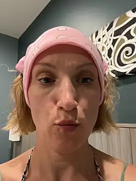 UmaTruewoman online show from 04/10/26, 01:07