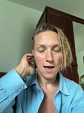 UmaTruewoman online show from 05/05/26, 05:32