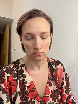 UmaTruewoman online show from 11/18/25, 03:10