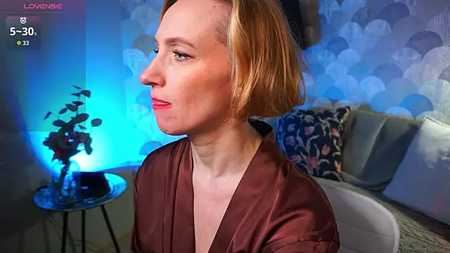 UmaTruewoman online show from 10/25/25, 05:50