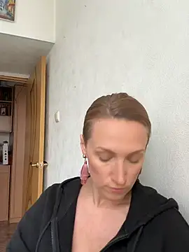 UmaTruewoman online show from 02/11/26, 10:04