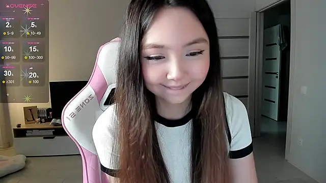 Fluffy Rose online show from 03/06/26, 08:20