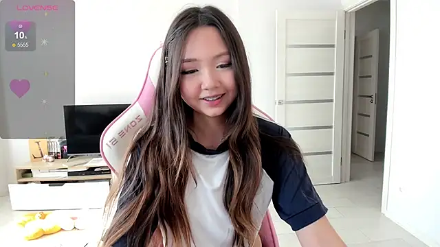 Snapshot of Fluffy_Rose chatting on 07/10/26, 01:49 Fluffy Rose online show from 07/10/26, 01:49