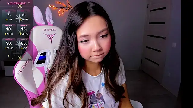 Fluffy Rose online show from 10/02/25, 11:57