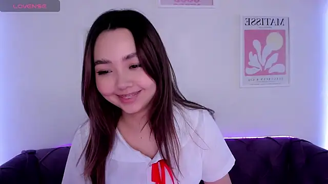 Fluffy Rose online show from 03/02/25, 12:25