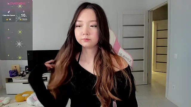 Snapshot of Fluffy_Rose chatting on 05/29/26, 02:50 Fluffy Rose online show from 05/29/26, 02:50