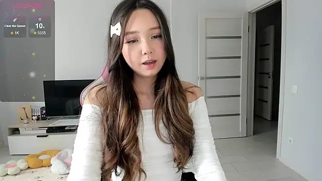 Snapshot of Fluffy_Rose chatting on 05/25/26, 03:50 Fluffy Rose online show from 05/25/26, 03:50