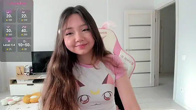Snapshot of Fluffy_Rose chatting on 06/16/26, 01:05 Fluffy Rose online show from 06/16/26, 01:05