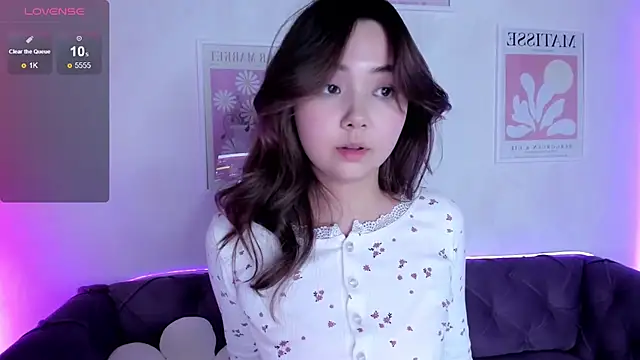 Fluffy Rose online show from 02/11/25, 12:15