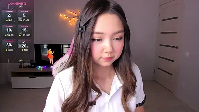 Fluffy Rose online show from 09/28/25, 02:29