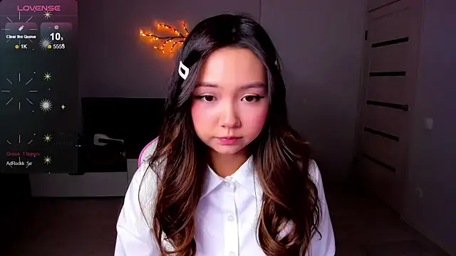 Fluffy Rose online show from 10/09/25, 12:00