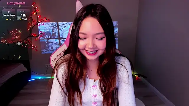 Fluffy Rose online show from 11/01/25, 11:42