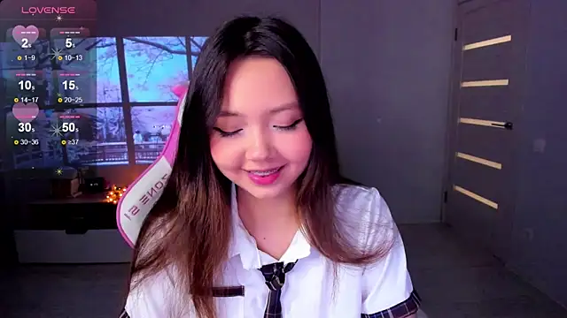 Fluffy Rose online show from 11/30/25, 12:11