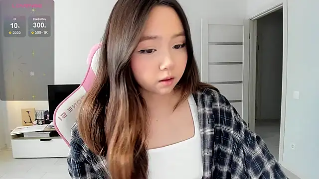 Fluffy Rose online show from 03/10/26, 04:27