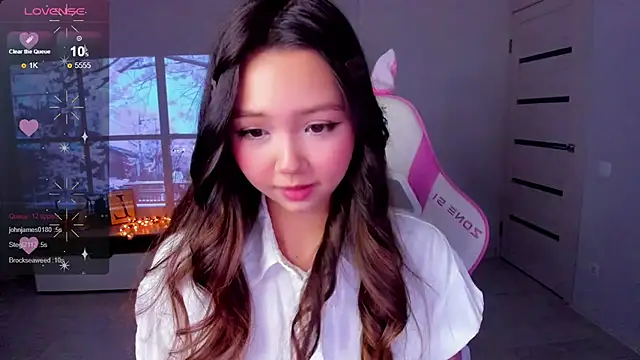 Fluffy Rose online show from 12/02/25, 06:37